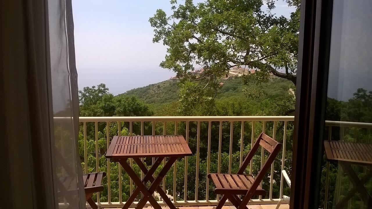 Studios Peric Sveti Stefan Buitenkant foto
